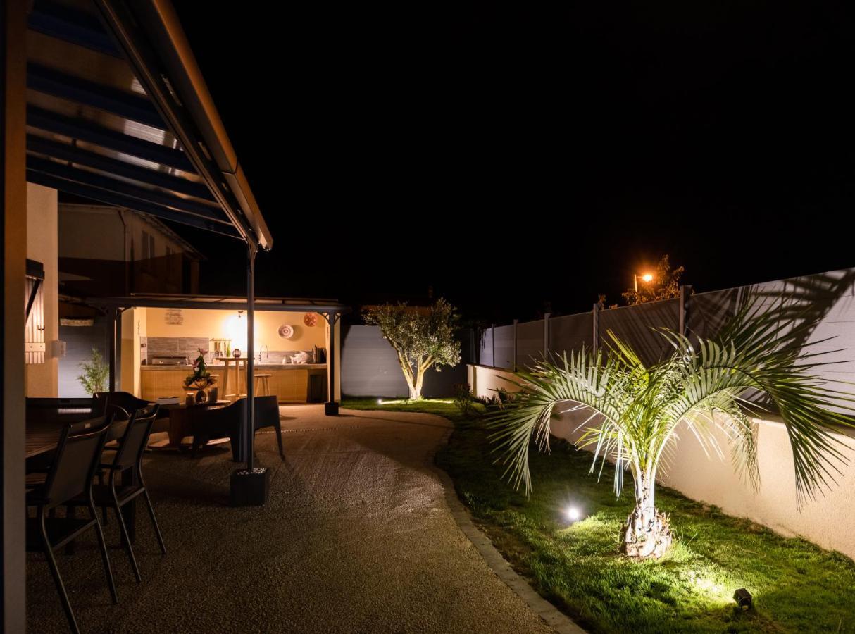 Villa Des Oliviers Sublime Villa Avec Piscine Chauffee Et Privee Et Baby Foot Bon-Encontre Exterior photo